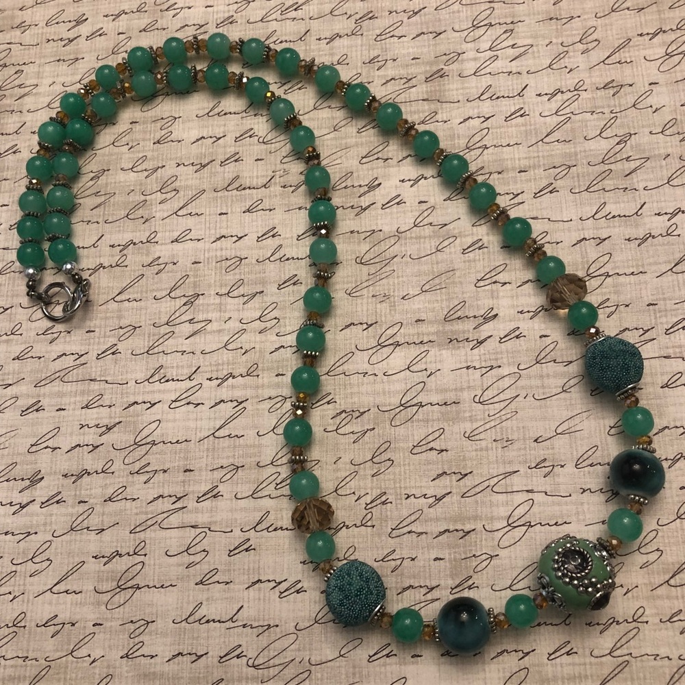 🛍🛍🌟 28” Green eclectic necklace 🌟🛍🛍